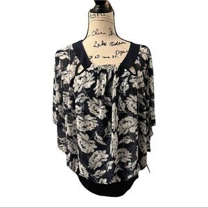 Alfani women’s navy & white floral kimono with cami top size large
